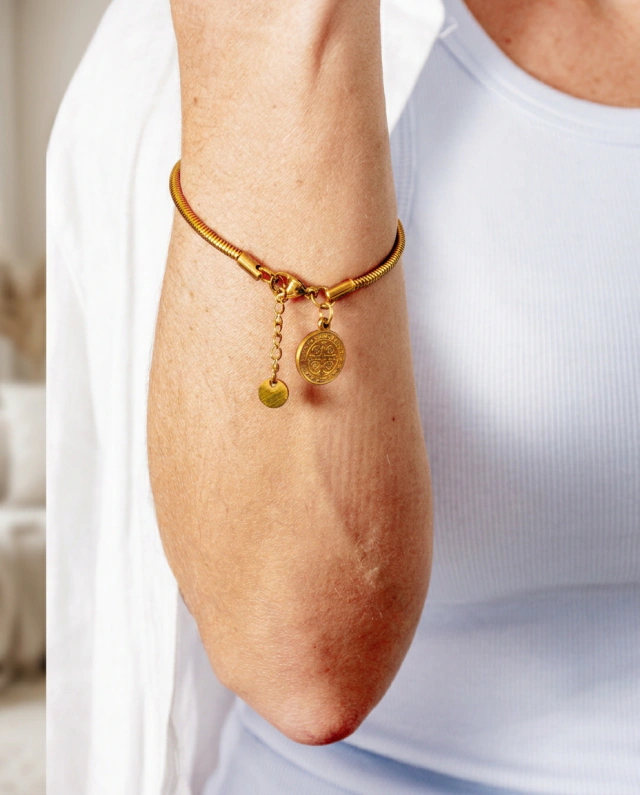 Pulsera Acero Dorado San Benito (Ailén) - Imagen 2